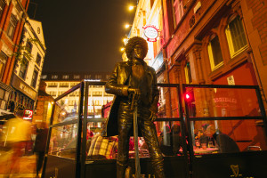 Harry Street - Phil Lynott Statue - Bruxelles-2